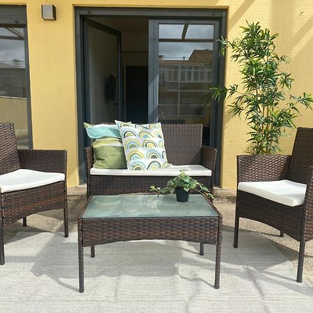 Bedrooms In Modern Guest House Алмада Екстериор снимка